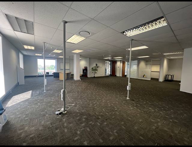 234M² OFFICE TO LET IN ILLOVO